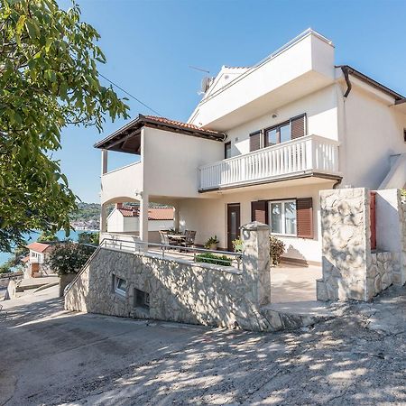 Apartments Snjezana Тисно Экстерьер фото