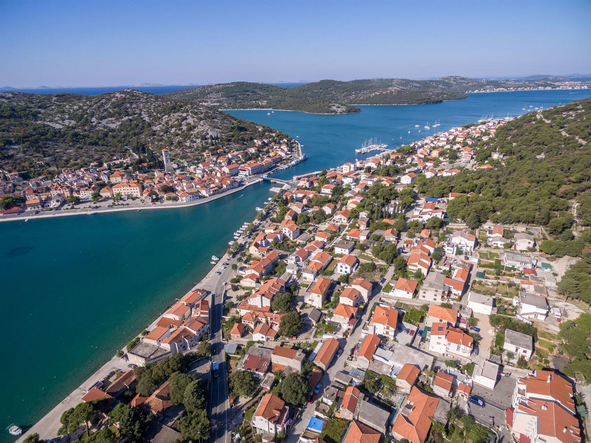 Apartments Snjezana Тисно Экстерьер фото