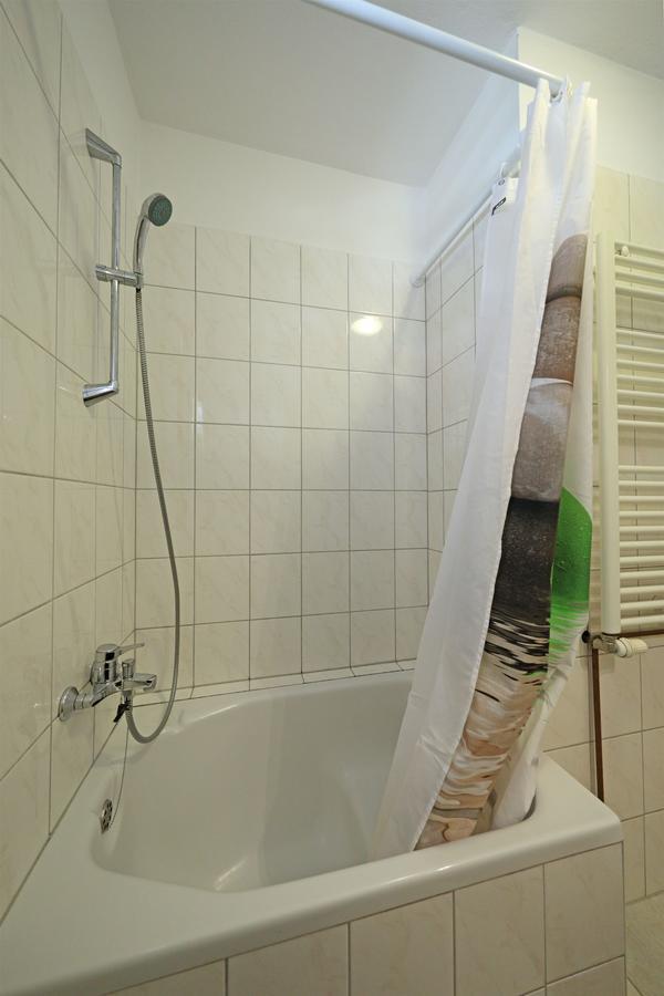 Apartments Snjezana Тисно Экстерьер фото